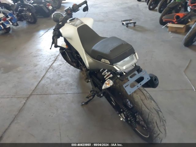 2023 HUSQVARNA VITPILEN 401/SVARTPILEN 401 MD2JUJ403PC223418 Photo 2