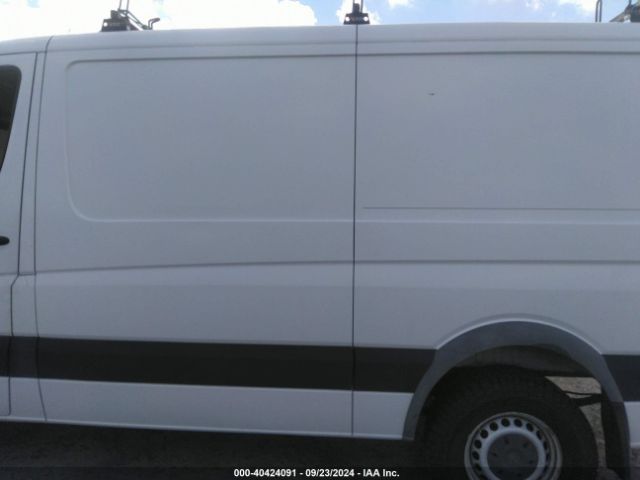 WD3PE7CD4HP545624 Mercedes-Benz Sprinter 2500 Standard Roof V6