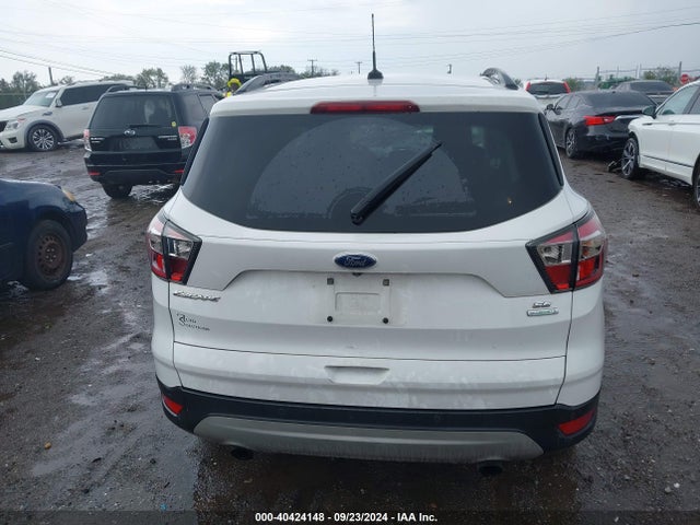 1FMCU0GD4HUB41406 Ford ESCAPE SE