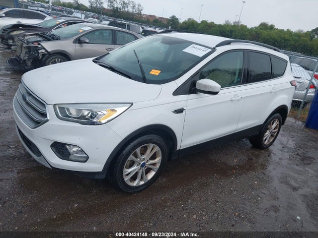 1FMCU0GD4HUB41406 Ford ESCAPE SE