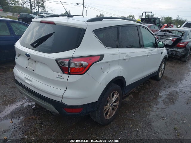 1FMCU0GD4HUB41406 Ford ESCAPE SE