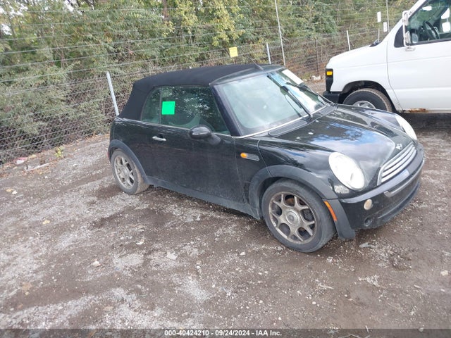 2005 MINI COOPER WMWRF33585TF62832 Photo 0