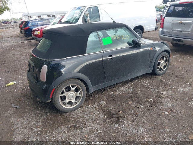 2005 MINI COOPER WMWRF33585TF62832 Photo 3