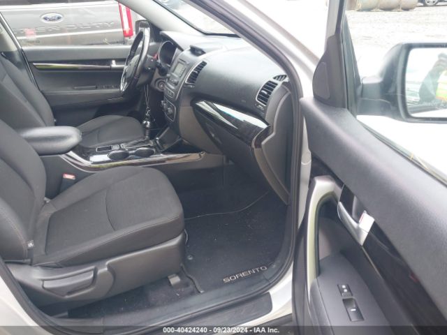 5XYKTDA6XEG516734 KIA SORENTO LX