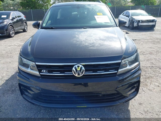 3VV3B7AX6MM095048 Volkswagen Tiguan 2.0t Se/2.0t Se R-line Black/2.0t Sel