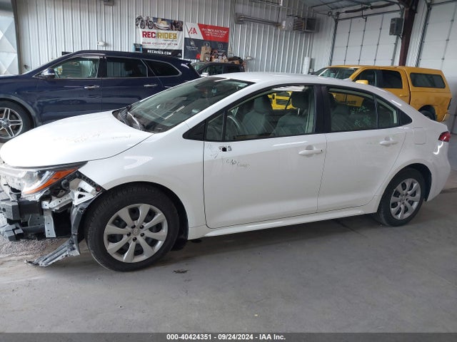 Toyota COROLLA LE 2022 JTDEPMAEXN3020829 Image 15