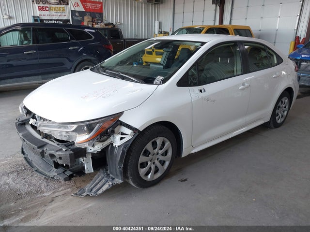 Toyota COROLLA LE 2022 JTDEPMAEXN3020829 Image 2