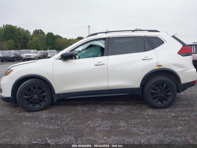 Nissan ROGUE SV 2017 5N1AT2MV9HC828082 Image 15