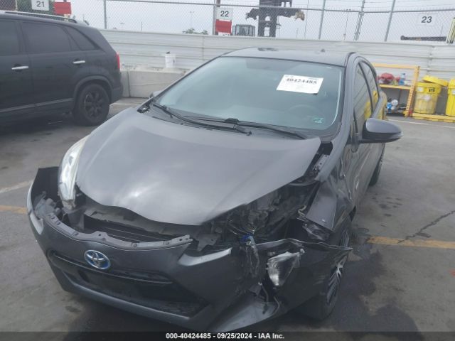 JTDKDTB33G1128842 Toyota Prius C Two