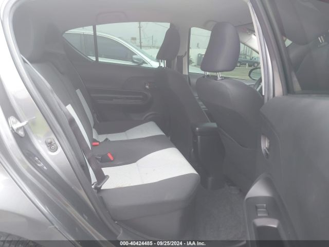 JTDKDTB33G1128842 Toyota Prius C Two