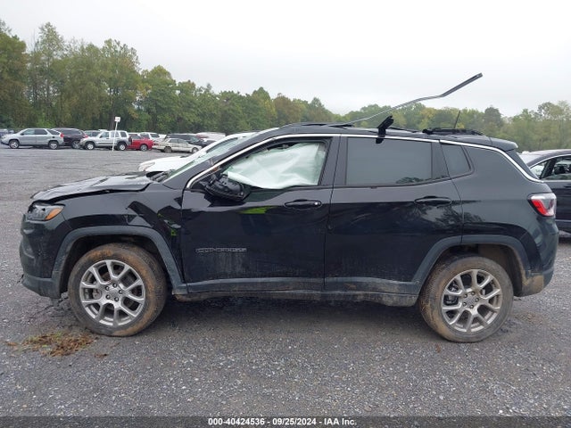 Jeep Compass Latitude Lux 4x4 2022 3C4NJDFB2NT230426 Image 15