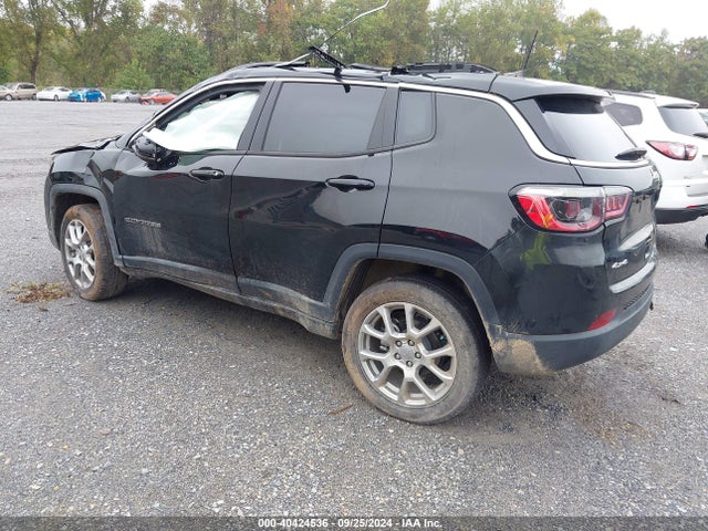 Jeep Compass Latitude Lux 4x4 2022 3C4NJDFB2NT230426 Image 3