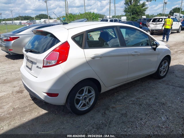 Ford FIESTA SE 2017 3FADP4EJ6HM159495 Image 4