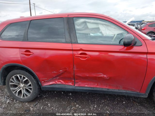JA4AZ3A30JZ056841 Mitsubishi Outlander Es