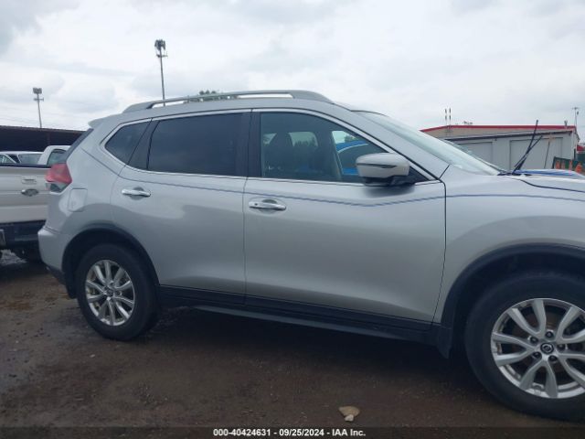 5N1AT2MV0JC832706 Nissan ROGUE SV