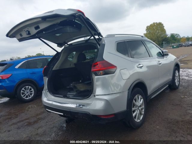 5N1AT2MV0JC832706 Nissan ROGUE SV