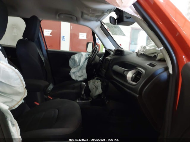 ZACCJBBB3JPH40156 Jeep Renegade Latitude 4x4