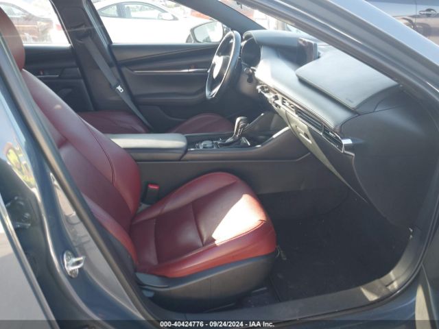 JM1BPALL3N1501904 Mazda Mazda3 Carbon Edition