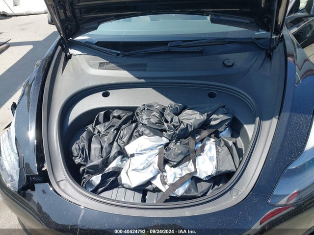 2023 TESLA MODEL 3 5YJ3E1EB4PF392569 Photo 9