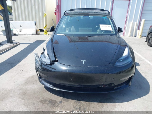 Tesla Model 3 Long Range Dual Motor All-wheel Drive 2023 5YJ3E1EB4PF392569 Image 12