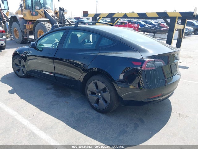 2023 TESLA MODEL 3 5YJ3E1EB4PF392569 Photo 2
