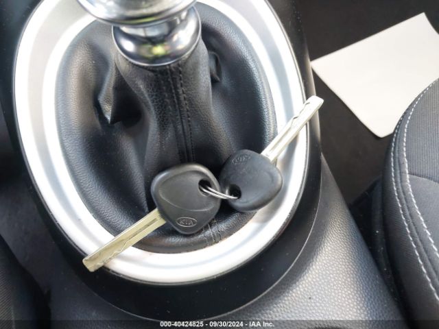 KNDJN2A24F7225023 KIA Soul