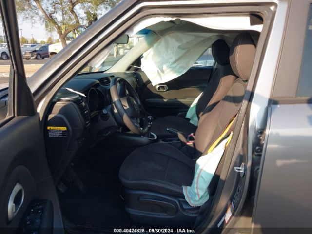 KNDJN2A24F7225023 KIA Soul