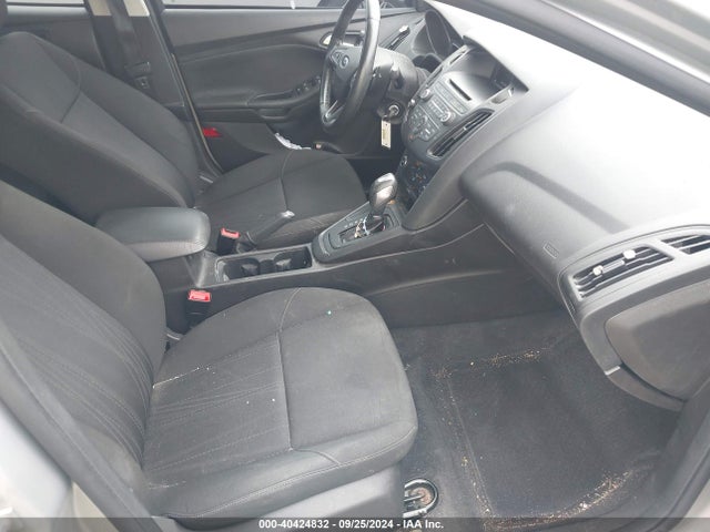 Ford FOCUS SE 2015 1FADP3F23FL260283 Image 5