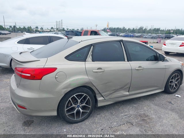 Ford FOCUS SE 2015 1FADP3F23FL260283 Image 6