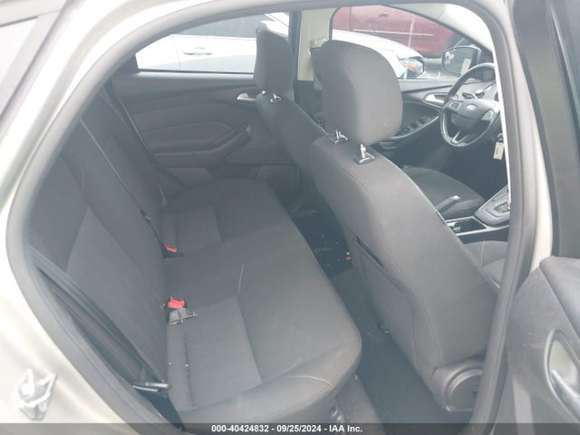 Ford FOCUS SE 2015 1FADP3F23FL260283 Image 8