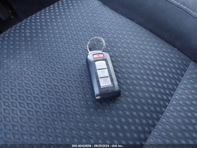 JA4AD3A33GZ007530 Mitsubishi Outlander Se