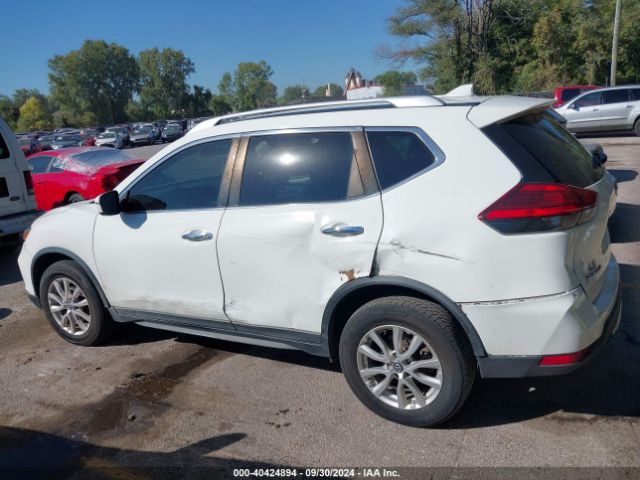 KNMAT2MV5HP509825 Nissan ROGUE SV