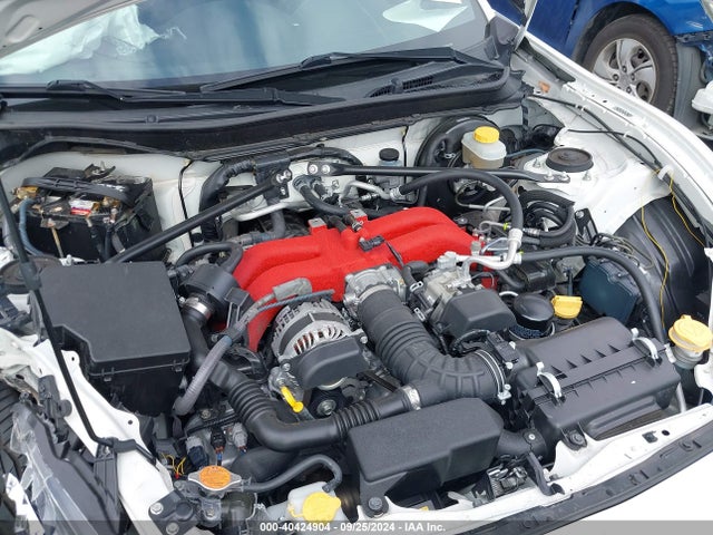 Toyota 86 2017 JF1ZNAA17H9704327 Image 10
