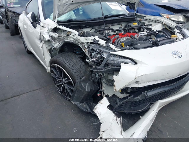 Toyota 86 2017 JF1ZNAA17H9704327 Image 19