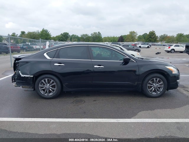 1N4AL3AP0FC589881 Nissan 2015