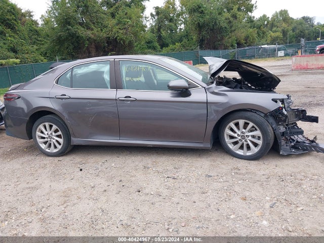 Toyota CAMRY LE 2021 4T1C11AK5MU586639 Image 14