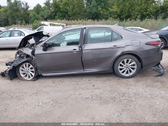 Toyota CAMRY LE 2021 4T1C11AK5MU586639 Image 15