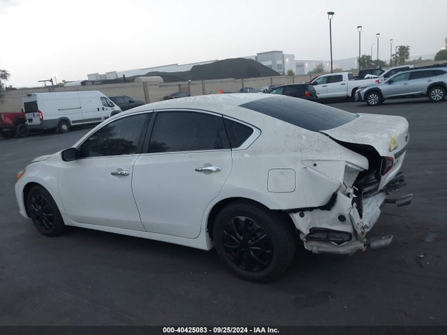 Nissan Altima 2.5 S 2018 1N4AL3AP0JC175265 Image 15