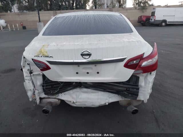 Nissan Altima 2.5 S 2018 1N4AL3AP0JC175265 Image 17
