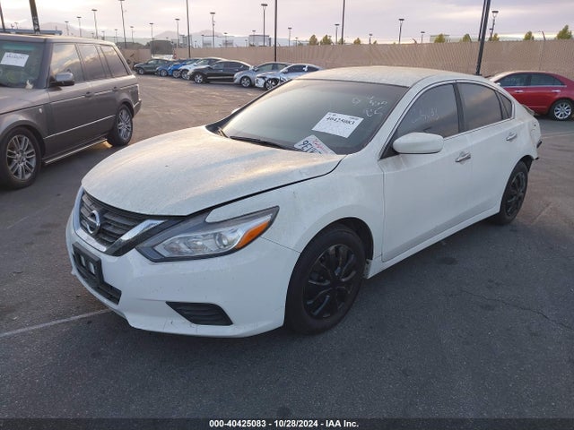 Nissan Altima 2.5 S 2018 1N4AL3AP0JC175265 Image 2