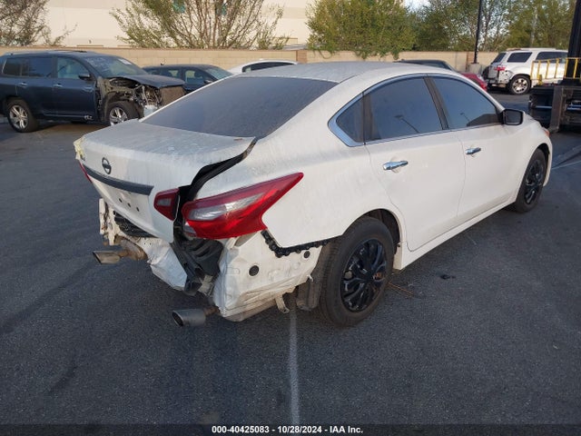Nissan Altima 2.5 S 2018 1N4AL3AP0JC175265 Image 4