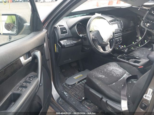 5XYKT3A60FG583533 KIA SORENTO LX