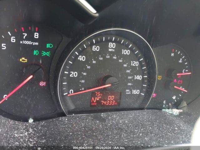 5XYKT3A60FG583533 KIA SORENTO LX