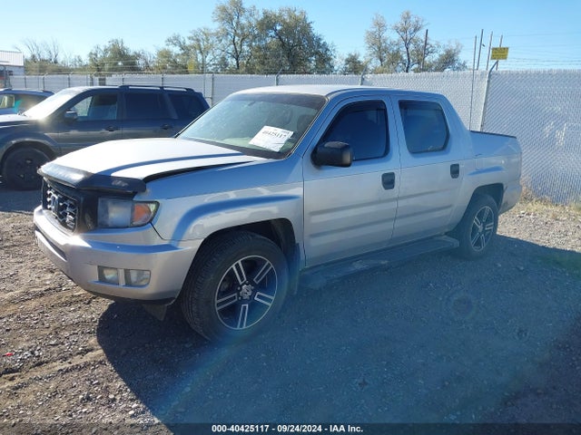 Honda Ridgeline Sport 2014 5FPYK1F70EB006856 Image 2