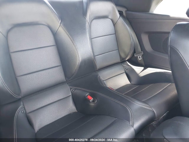 Продажа на аукционе авто 2021 Ford Mustang Ecoboost Premium, vin: 1FATP8UH4M5124312, номер лота: 40425278