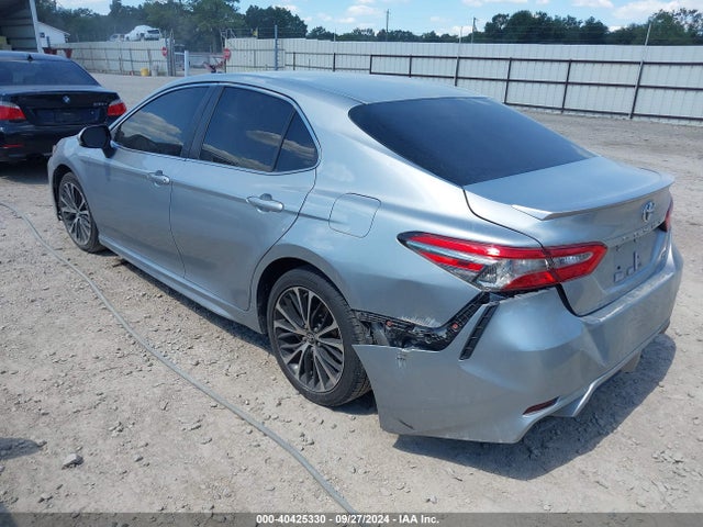 Toyota CAMRY SE 2018 4T1B11HK8JU500561 Image 3