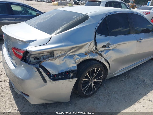 Toyota CAMRY SE 2018 4T1B11HK8JU500561 Image 6