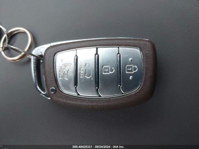 KM8J3CA4XLU141357 Hyundai Tucson Value