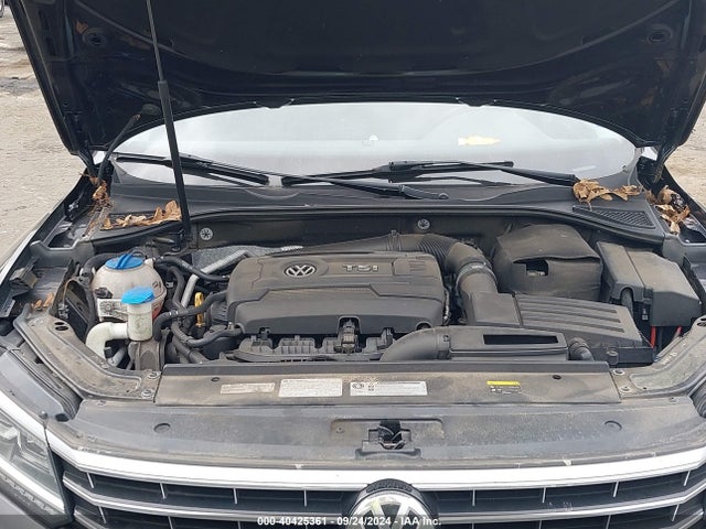 1VWGT7A31HC044054 Volkswagen Passat 1.8t Se