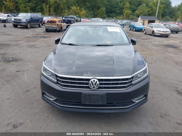 1VWGT7A31HC044054 Volkswagen Passat 1.8t Se